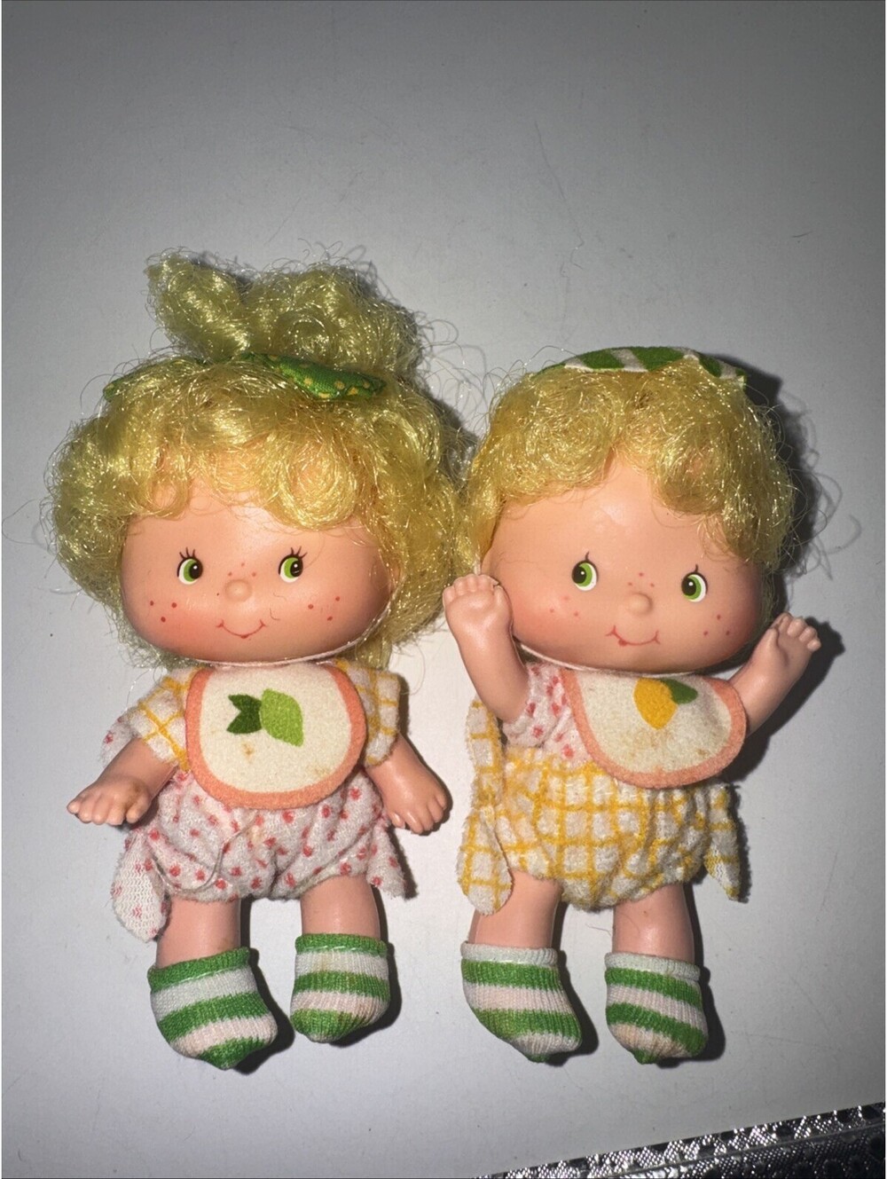 80's VINTAGE STRAWBERRY SHORTCAKE LEM AND ADA TWIN DOLLS w/ WOOFER KENNER